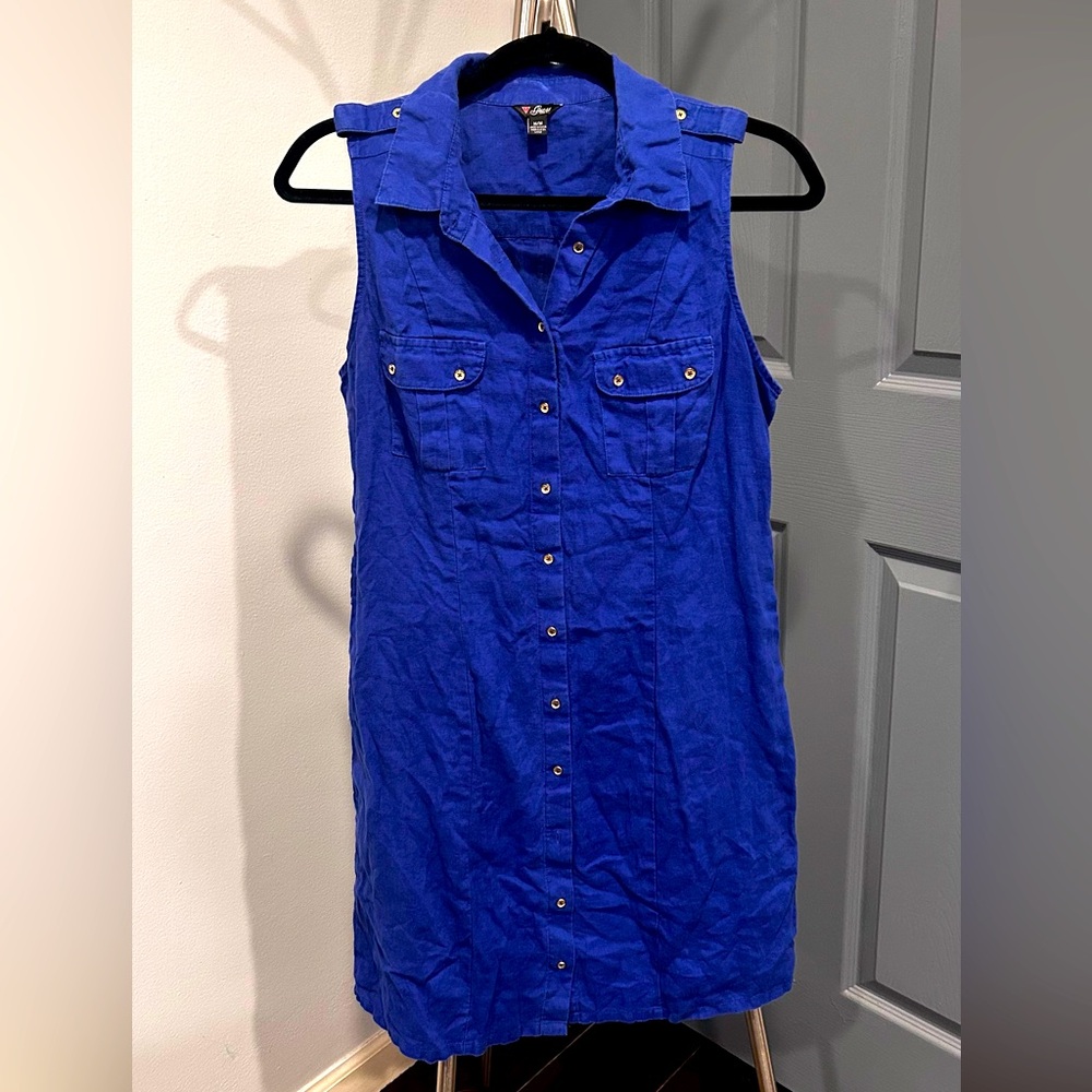 Guess Vibrant Blue sleeveless. In great condition.